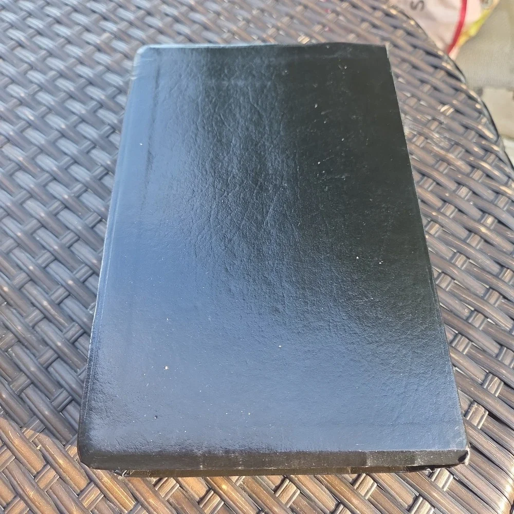 New American Holy Bible 9053 Catholic Bible Press Softcover 1987 Bonded Leather